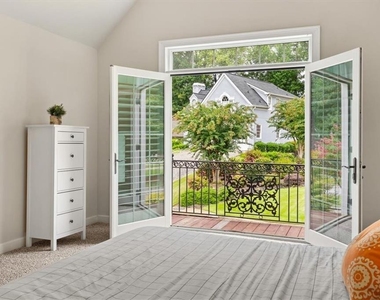 4512 Woodhaven Ne - Photo Thumbnail 18
