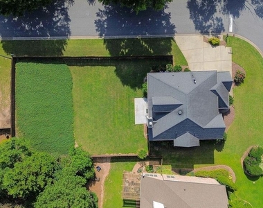 12592 Waterside Drive - Photo Thumbnail 38