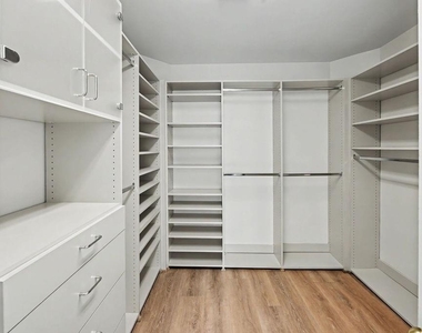 12592 Waterside Drive - Photo Thumbnail 19