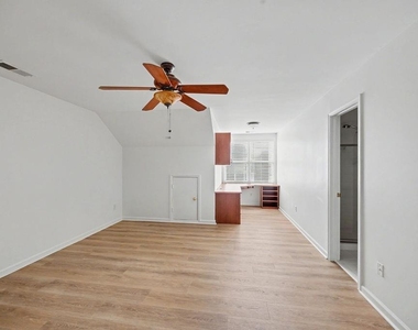12592 Waterside Drive - Photo Thumbnail 28