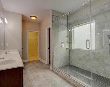 4865 Hastings Terrace - Photo Thumbnail 14