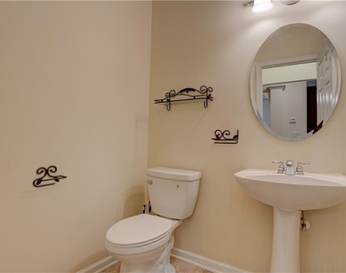 4865 Hastings Terrace - Photo Thumbnail 12