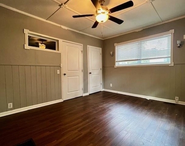 141 Fairview Drive - Photo Thumbnail 13