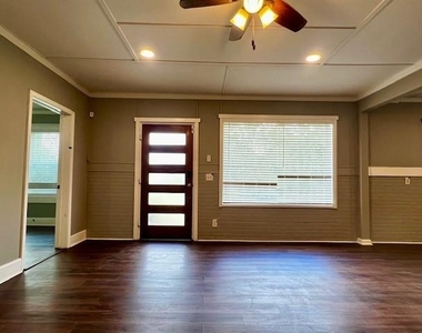 141 Fairview Drive - Photo Thumbnail 1