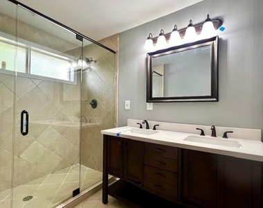 141 Fairview Drive - Photo Thumbnail 9