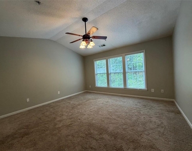 249 Regent Square - Photo Thumbnail 7