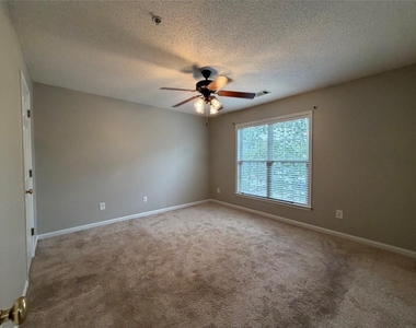249 Regent Square - Photo Thumbnail 9