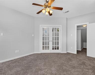 4448 Center Street - Photo Thumbnail 4