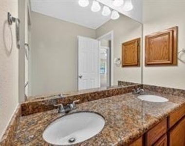6307 Box Bluff Court - Photo Thumbnail 33