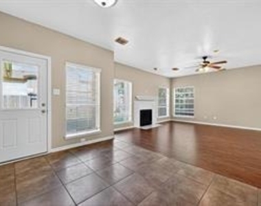 6307 Box Bluff Court - Photo Thumbnail 18