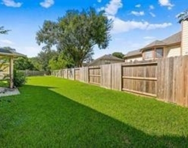 6307 Box Bluff Court - Photo Thumbnail 43