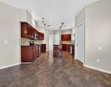 6307 Box Bluff Court - Photo Thumbnail 17