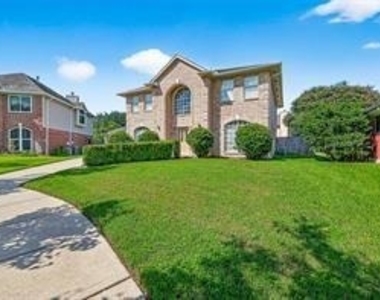 6307 Box Bluff Court - Photo Thumbnail 2