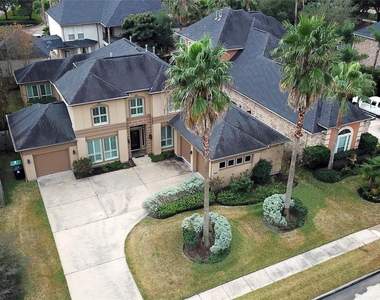 13323 Brentonwood Lane - Photo Thumbnail 22