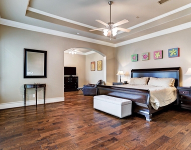 13323 Brentonwood Lane - Photo Thumbnail 10
