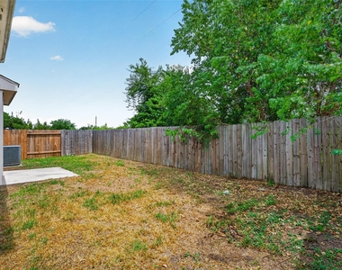 9707 Royal Crest Way - Photo Thumbnail 35