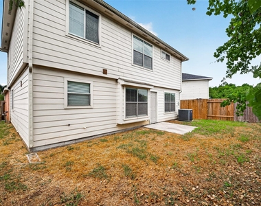 9707 Royal Crest Way - Photo Thumbnail 33