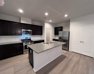 40507 Tyto Lane - Photo Thumbnail 4