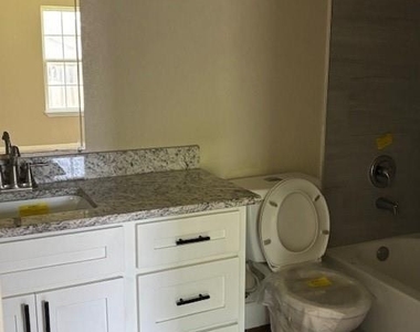 10525 Burman Street - Photo Thumbnail 7