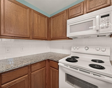 19127 Saddleville Mills Lane - Photo Thumbnail 27