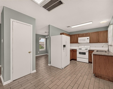 19127 Saddleville Mills Lane - Photo Thumbnail 7