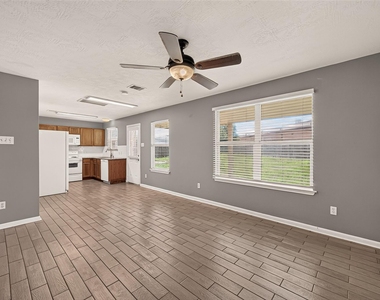 19127 Saddleville Mills Lane - Photo Thumbnail 6