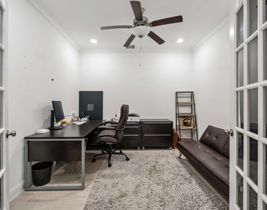 13710 Sturcombe Glen Trail - Photo Thumbnail 12