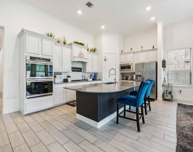 13710 Sturcombe Glen Trail - Photo Thumbnail 5