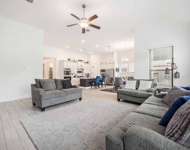 13710 Sturcombe Glen Trail - Photo Thumbnail 3