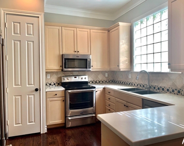 4303 Childress Street - Photo Thumbnail 14