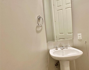 4303 Childress Street - Photo Thumbnail 8