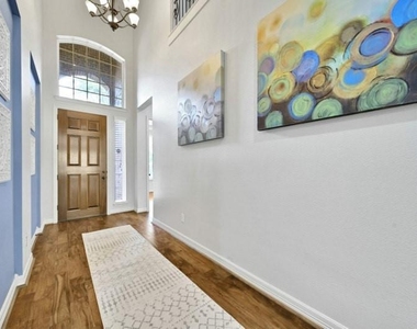 6718 Sotoria Lane - Photo Thumbnail 2