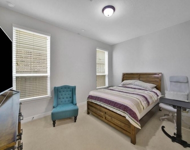 6718 Sotoria Lane - Photo Thumbnail 27
