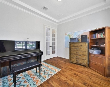 6718 Sotoria Lane - Photo Thumbnail 26