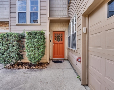 83 Scarlet Woods Court - Photo Thumbnail 3
