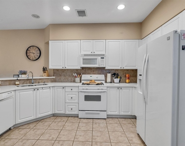 83 Scarlet Woods Court - Photo Thumbnail 11
