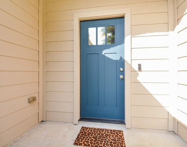 18111 Cypress Mist Court - Photo Thumbnail 4