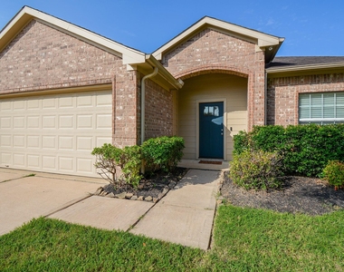 18111 Cypress Mist Court - Photo Thumbnail 2