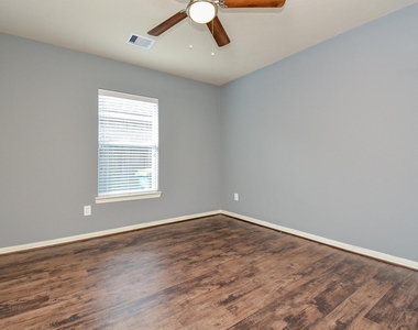 18111 Cypress Mist Court - Photo Thumbnail 23