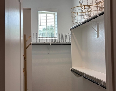 511 Long Leaf Pine Drive - Photo Thumbnail 10