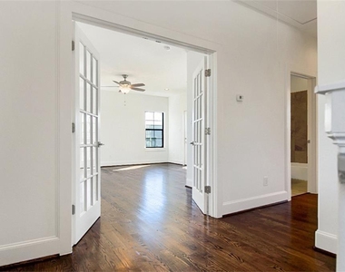 1120 Columbus Street - Photo Thumbnail 12
