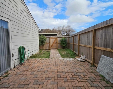 7887 Kendalia Drive - Photo Thumbnail 19