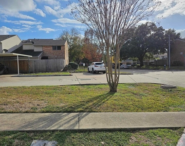 7887 Kendalia Drive - Photo Thumbnail 2