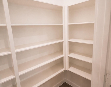 18110 Velaris Way - Photo Thumbnail 5