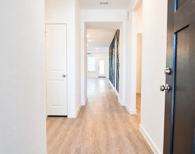 18110 Velaris Way - Photo Thumbnail 1