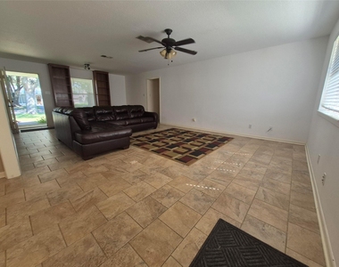 611 Todd Street - Photo Thumbnail 4