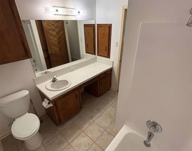 611 Todd Street - Photo Thumbnail 14