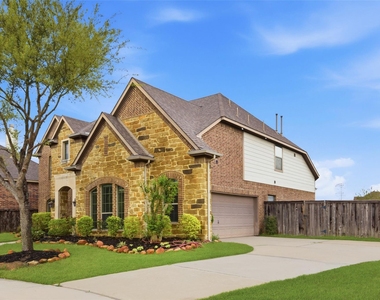 14706 Ashley Creek Court - Photo Thumbnail 2