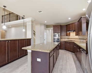 14706 Ashley Creek Court - Photo Thumbnail 13