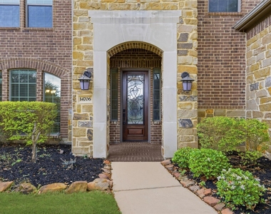 14706 Ashley Creek Court - Photo Thumbnail 3